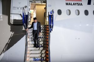 Malaysia PM Receives State Honors